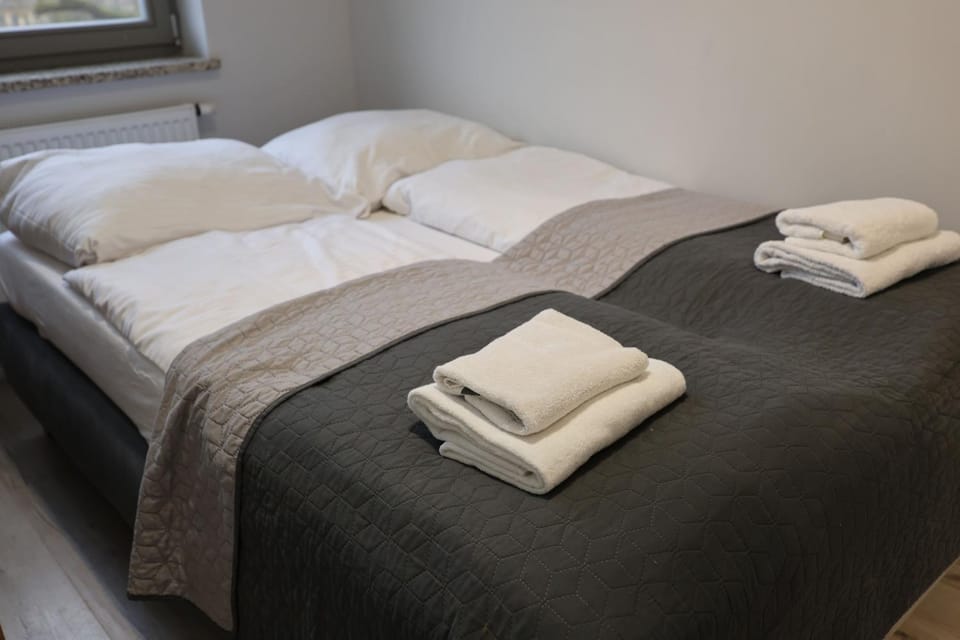 Bed, Photo of the whole room, Bedroom, towels