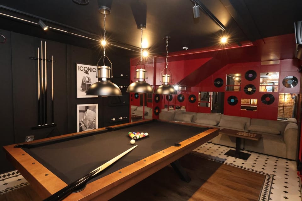 Billiard, Billiard, Game Room, Nightclub / DJ, Other