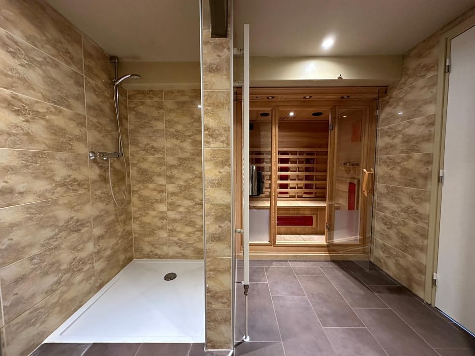 Shower, Sauna, Bathroom