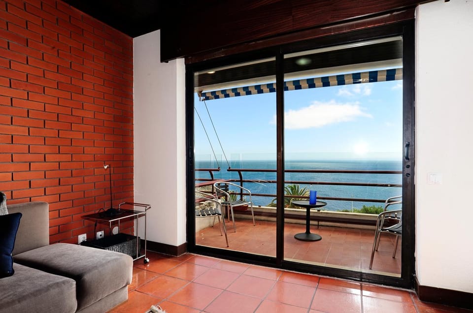 Natural landscape, TV and multimedia, View (from property/room), Balcony/Terrace, Living room, Garden view, Pool view, Sea view