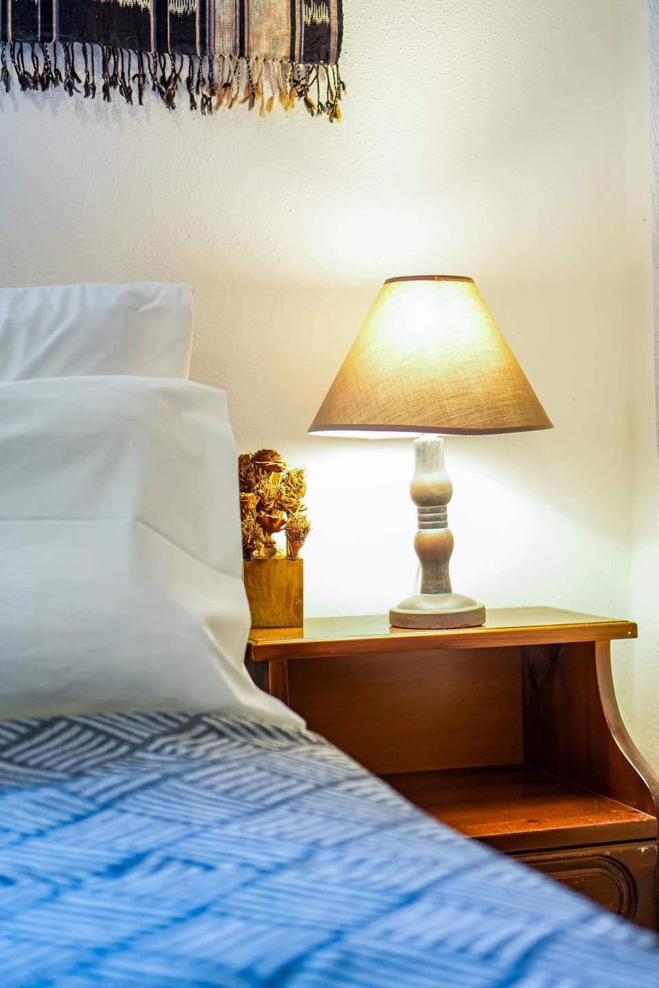 Bed, TV and multimedia, Photo of the whole room, Bedroom, Mountain view, hair dryier, internet, towels, wardrobe, air conditioner