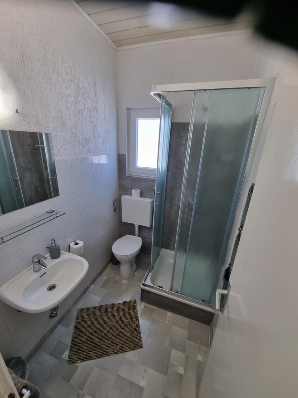 Shower, Toilet, Bathroom