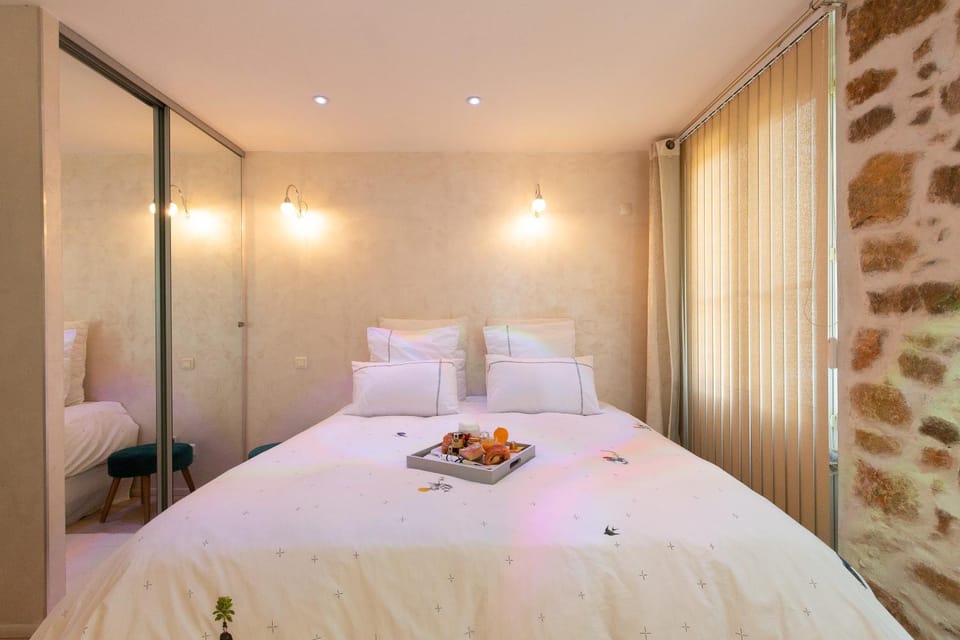 Aby Bed and Breakfast in Cannes