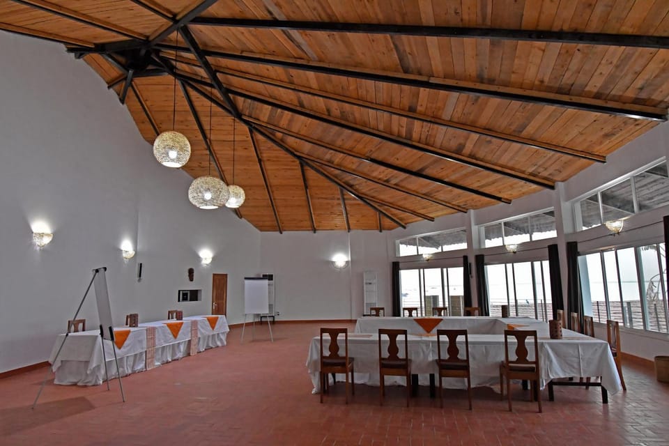 Banquet/Function facilities, Meeting/conference room