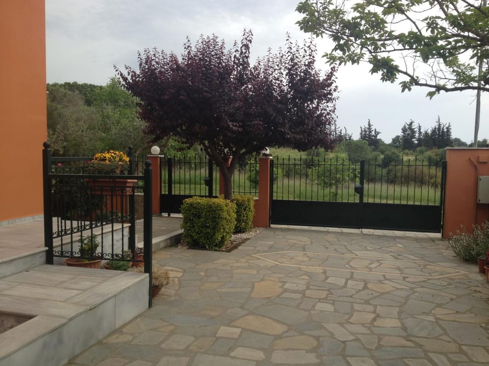 Inner courtyard view