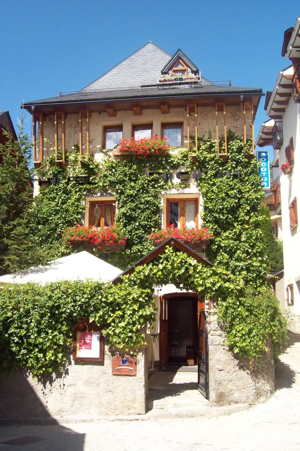 Facade/entrance, Summer
