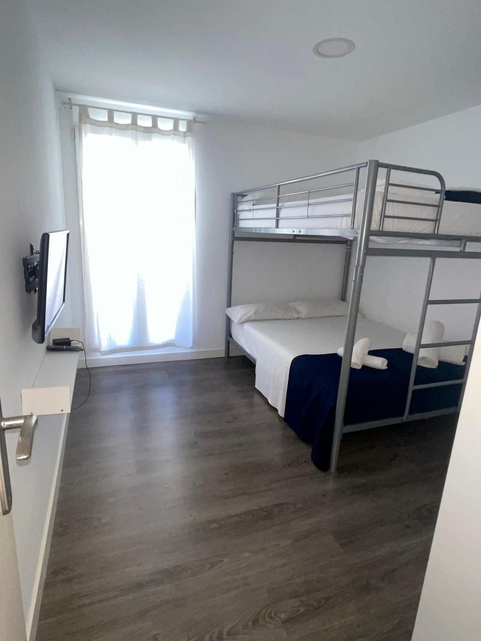 2 Bedroom Apartment Benalmadena Apartment in Benalmadena