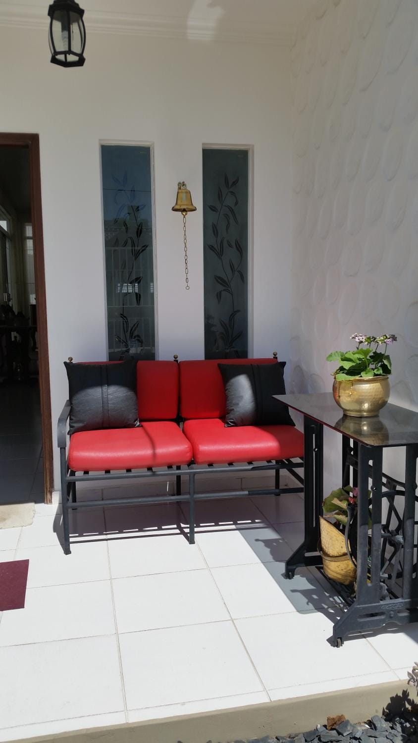 Patio, Facade/entrance