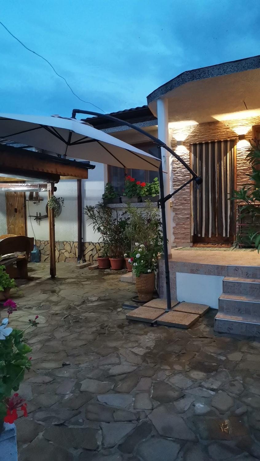 Inner courtyard view