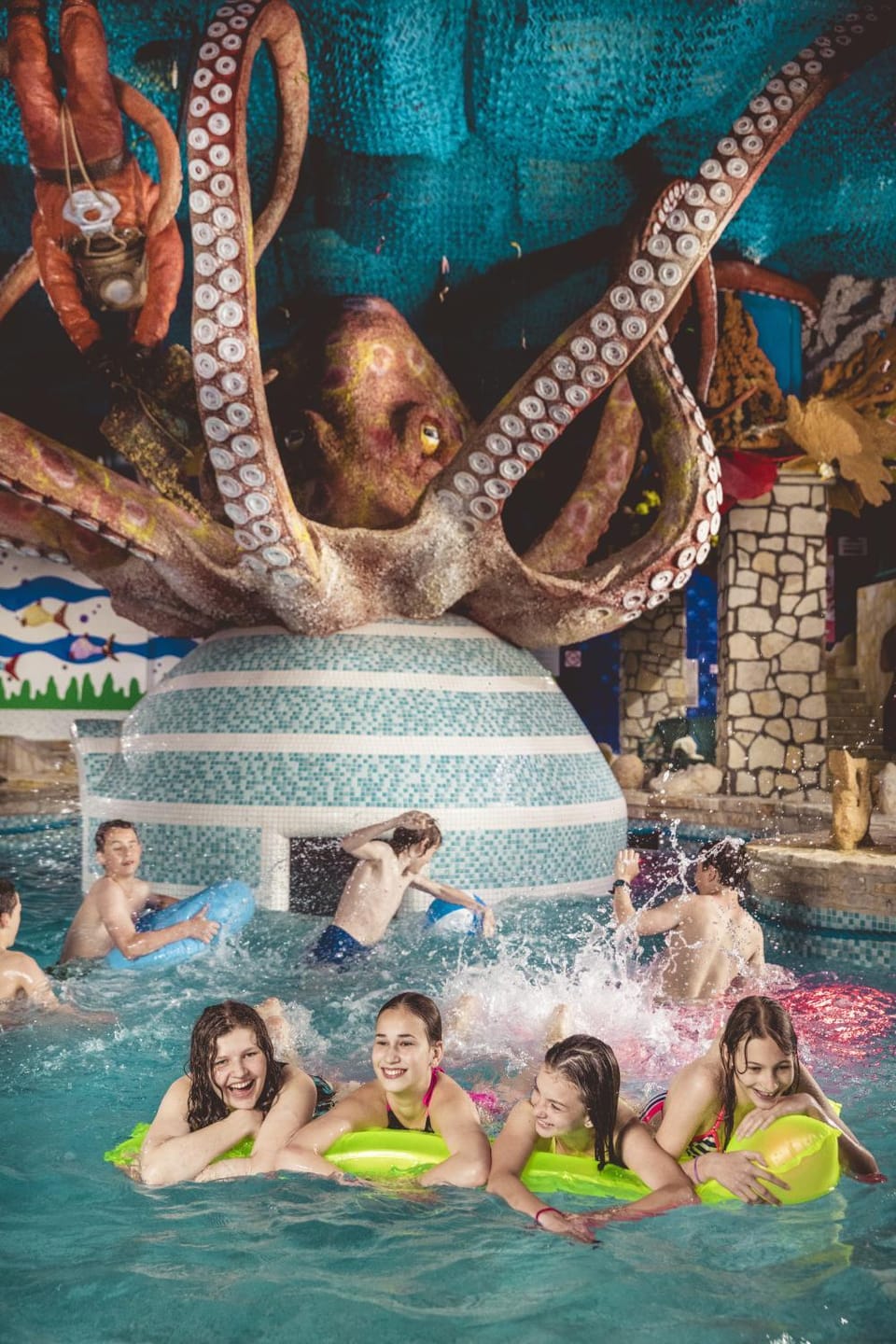 Aqua park, Swimming pool