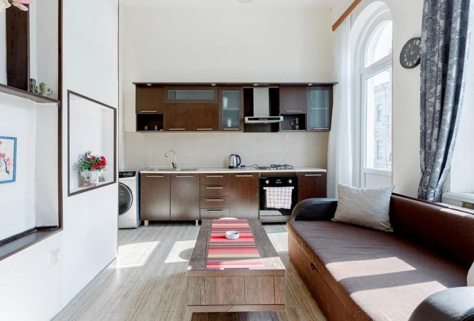 Central Location King Size Bed Apartment in Tbilisi, Georgia