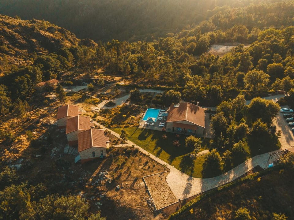 Bird's eye view, Pool view