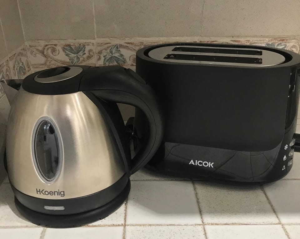 Coffee/tea facilities, Kitchen or kitchenette, Food and drinks, Dining area, Communal kitchen, Area and facilities, Breakfast, Continental breakfast, Italian breakfast, American breakfast, Drinks