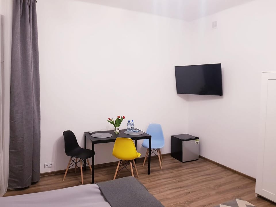 Guest Room RÓWNA Vacation rental in Poland