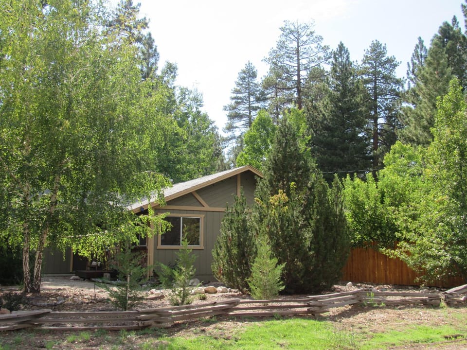Property building, Natural landscape, Garden view