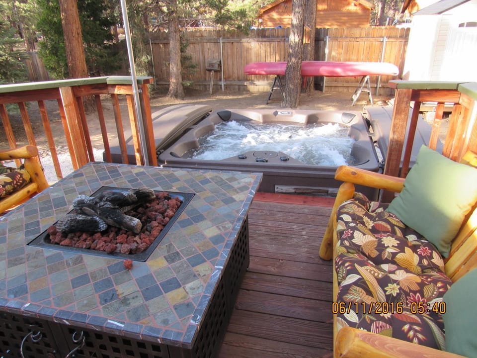 Hot Tub, Balcony/Terrace