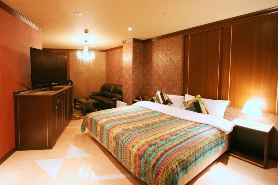 Seating area, Bedroom