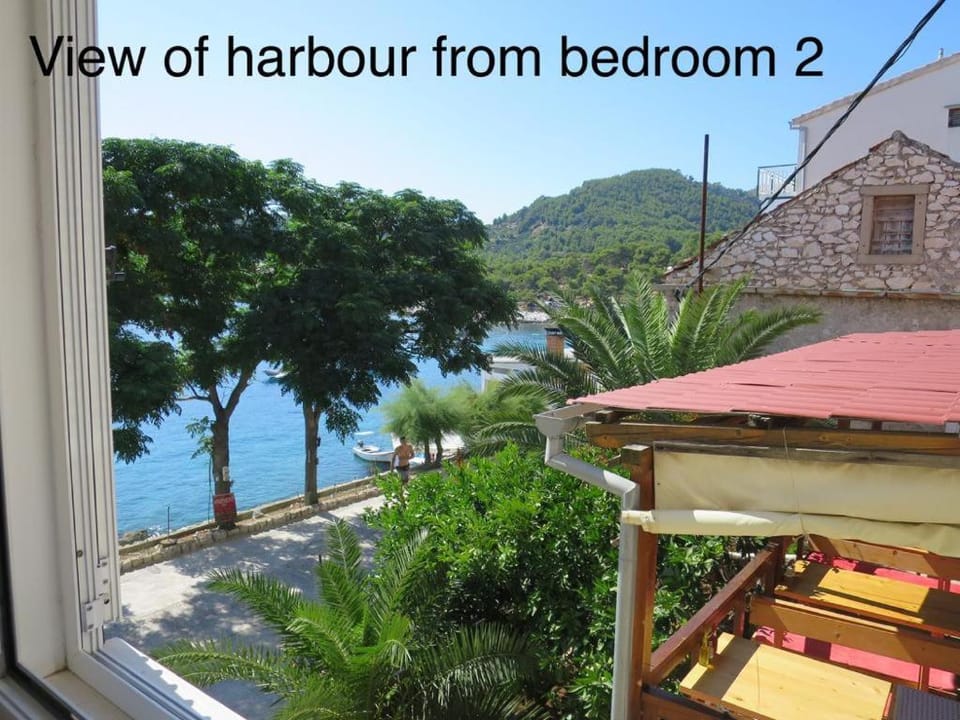 Apartments Regina Apartment in Hvar
