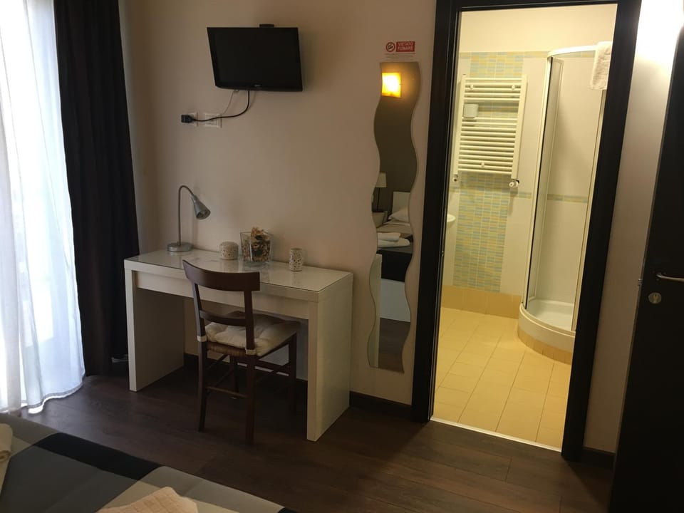 Bathroom, Bedroom