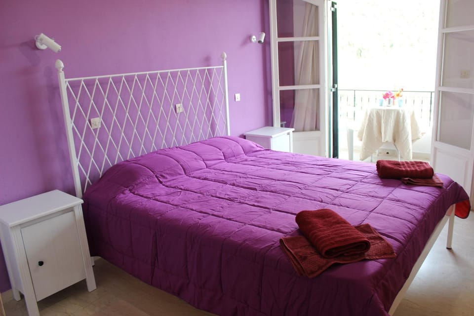 Day, Photo of the whole room