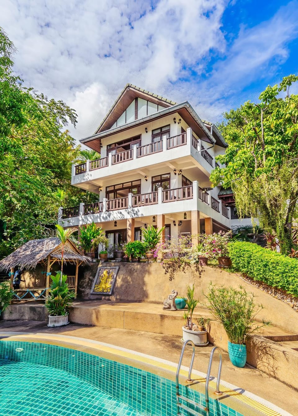Property building, Swimming pool