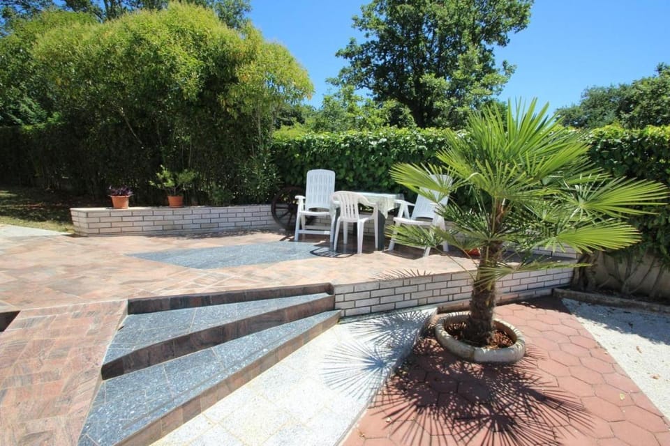 Apartments Kadum 25 Bed and Breakfast in Istria County