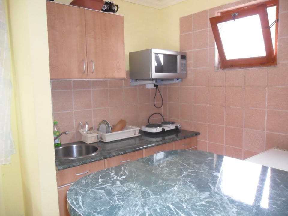 Coffee/tea facilities, Kitchen or kitchenette