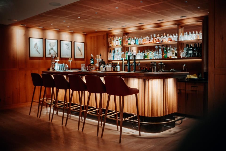 Lounge or bar