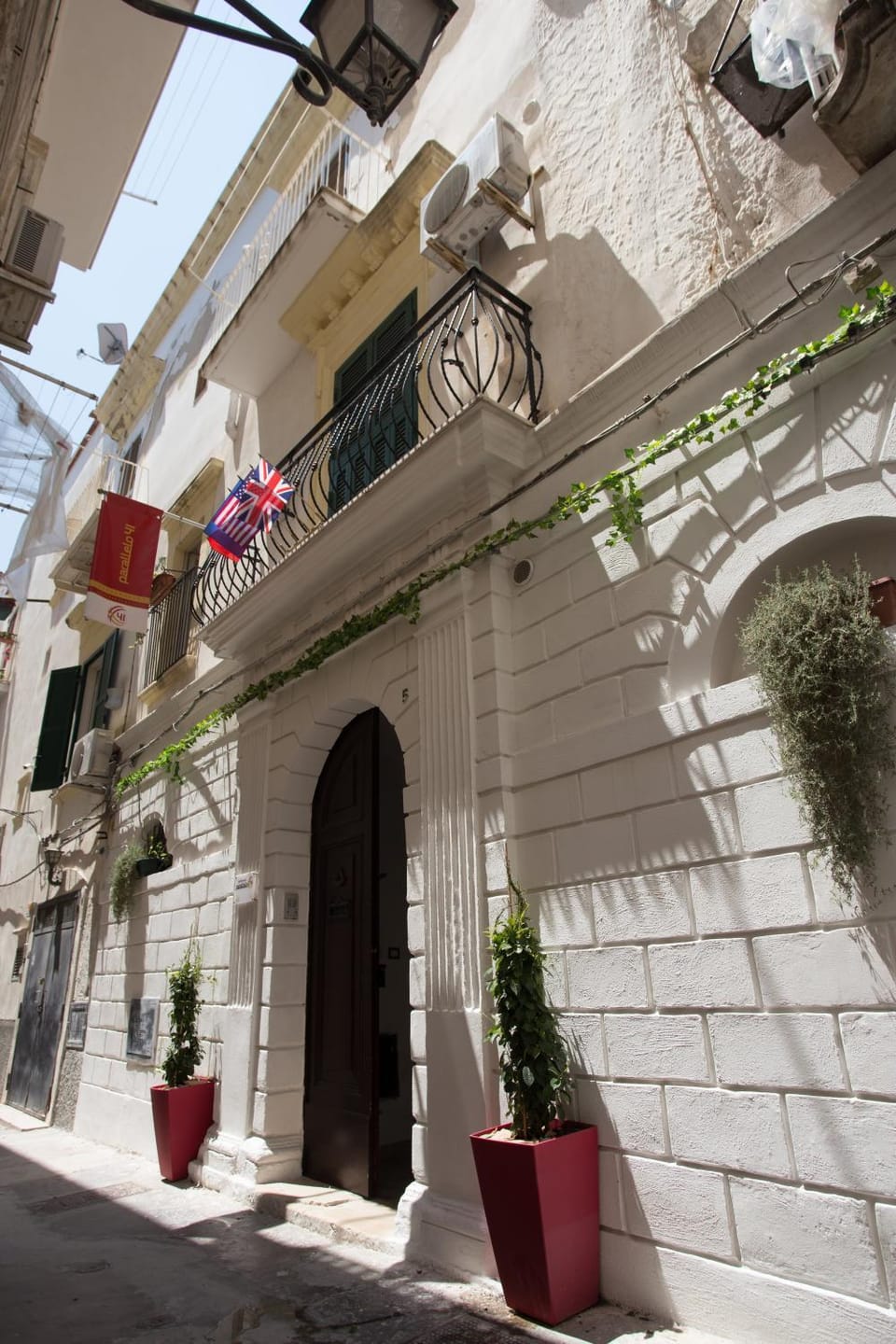 Facade/entrance, Street view