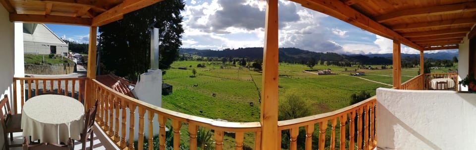 Balcony/Terrace, Mountain view