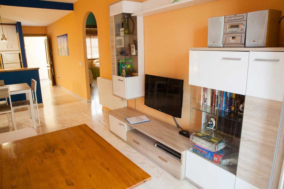 TV and multimedia, Living room, Seating area