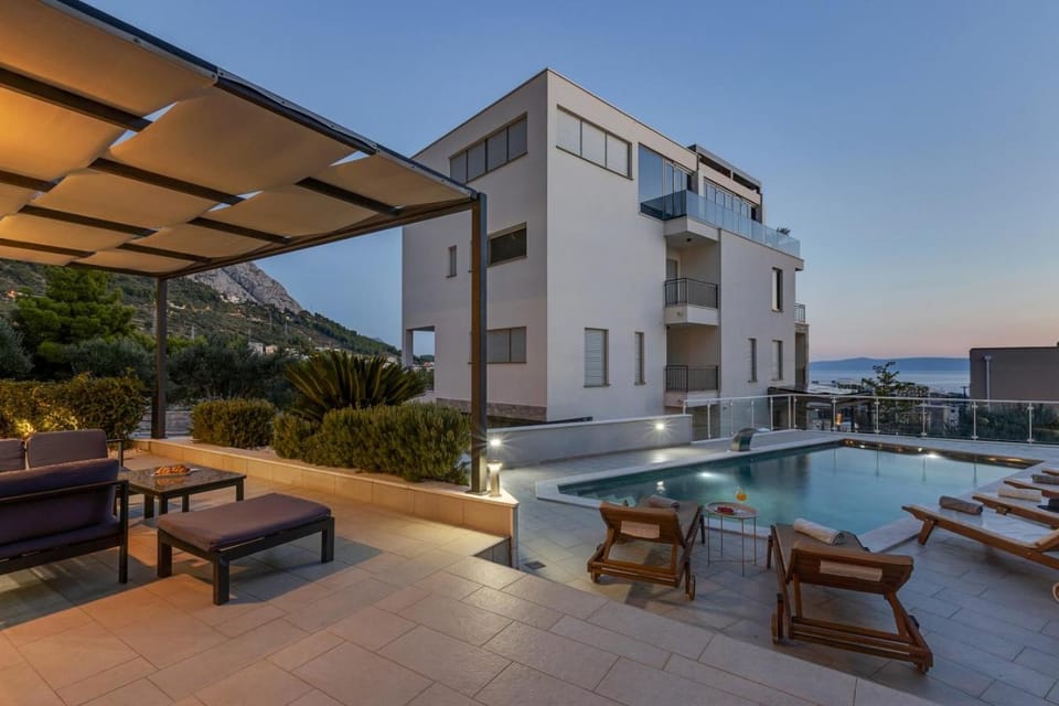 Villa Minkini by Makarska Exklusiv Villa in Makarska