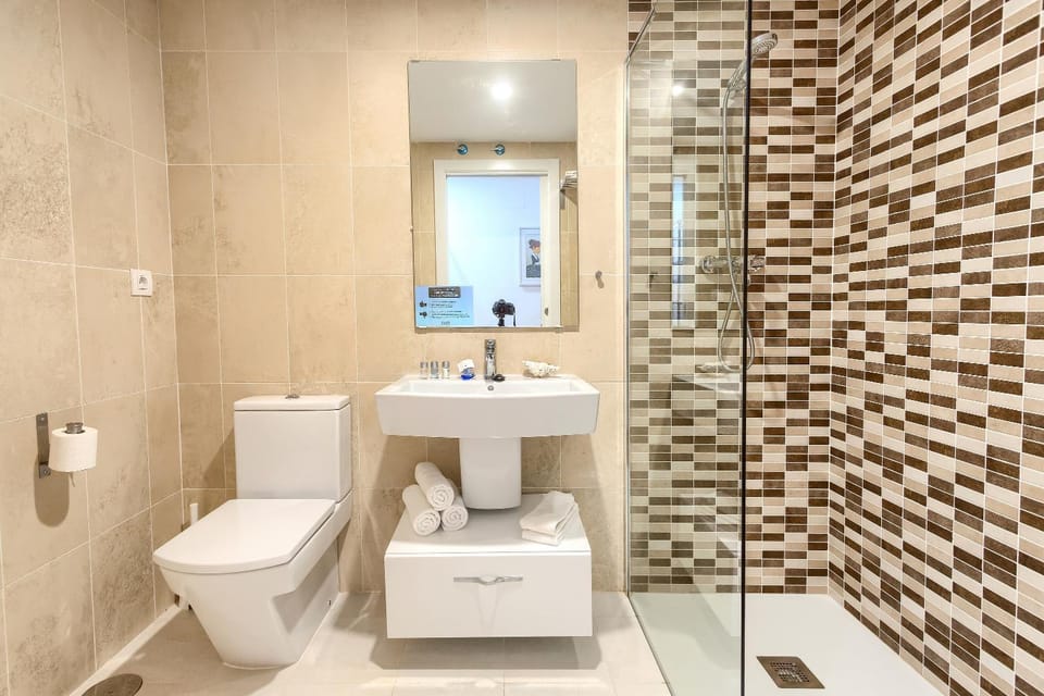 Shower, Bathroom