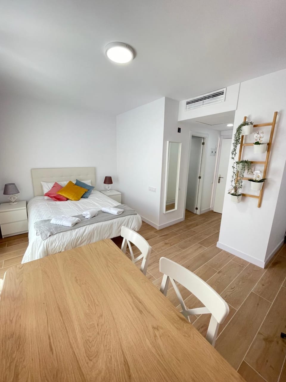Bed, Photo of the whole room, Bedroom, towels, wardrobe, air conditioner