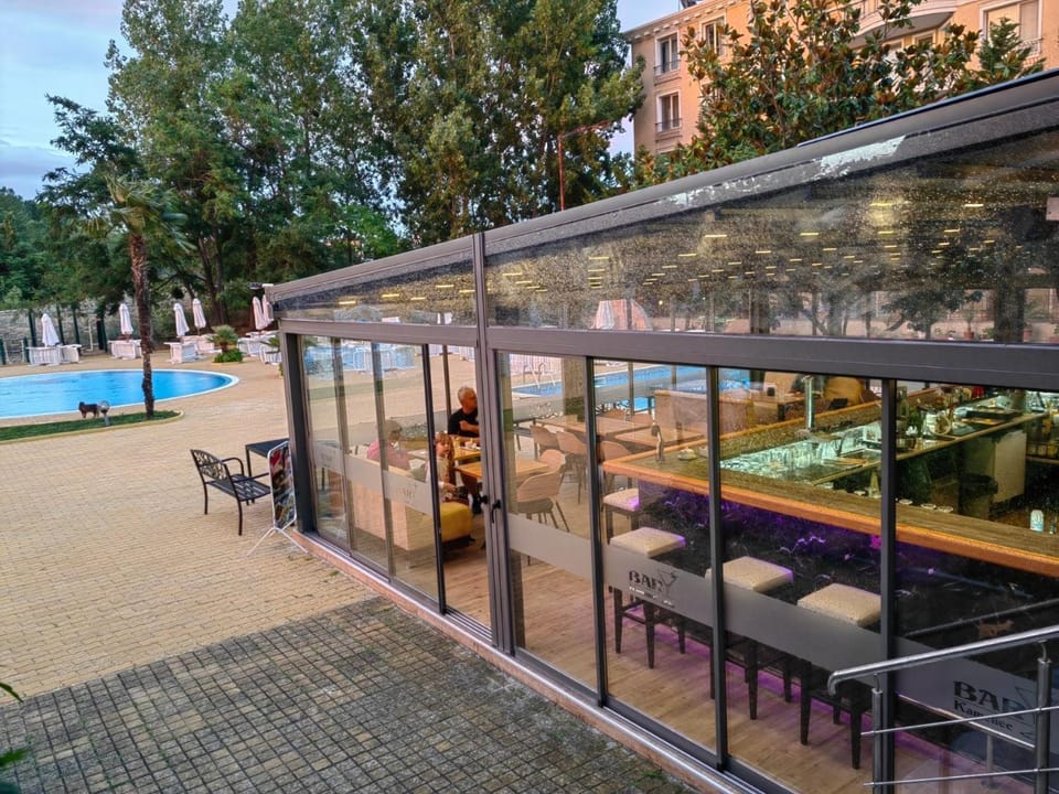 Property building, Restaurant/places to eat, Swimming pool