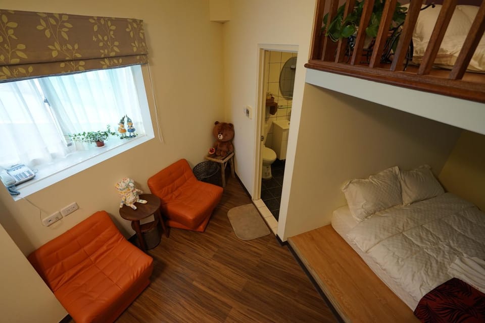 Living room, Bedroom