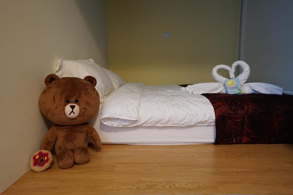 Bedroom, bunk bed