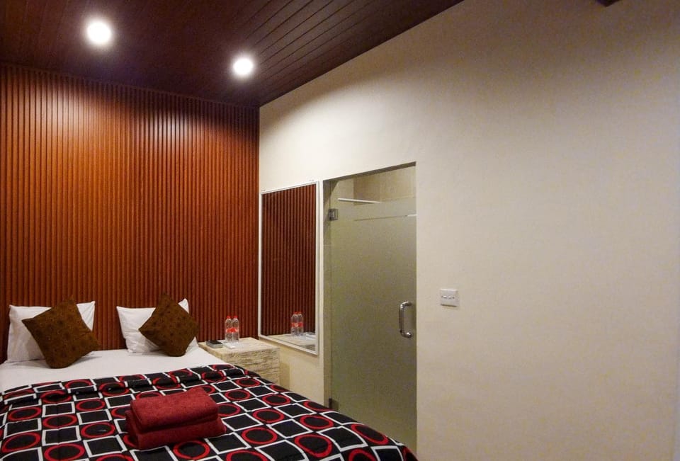 Bed, Photo of the whole room, Bedroom, wardrobe