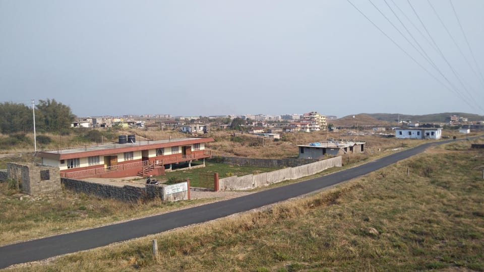 Property building, Day, Neighbourhood, Natural landscape, Street view
