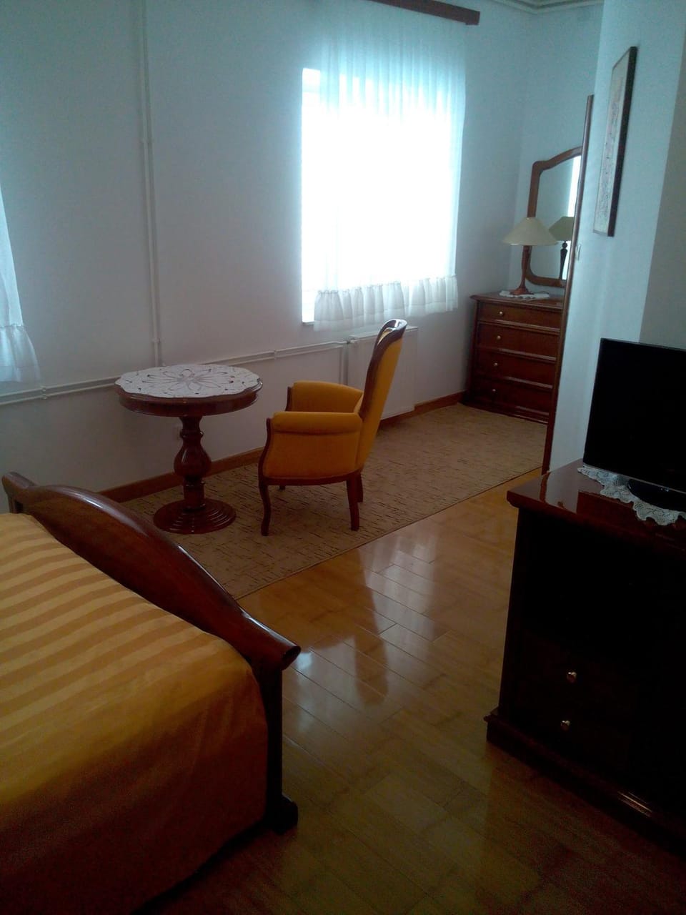 TV and multimedia, Photo of the whole room, Seating area