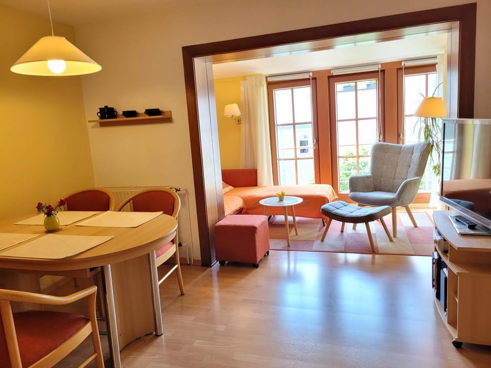 Photo of the whole room, Dining area