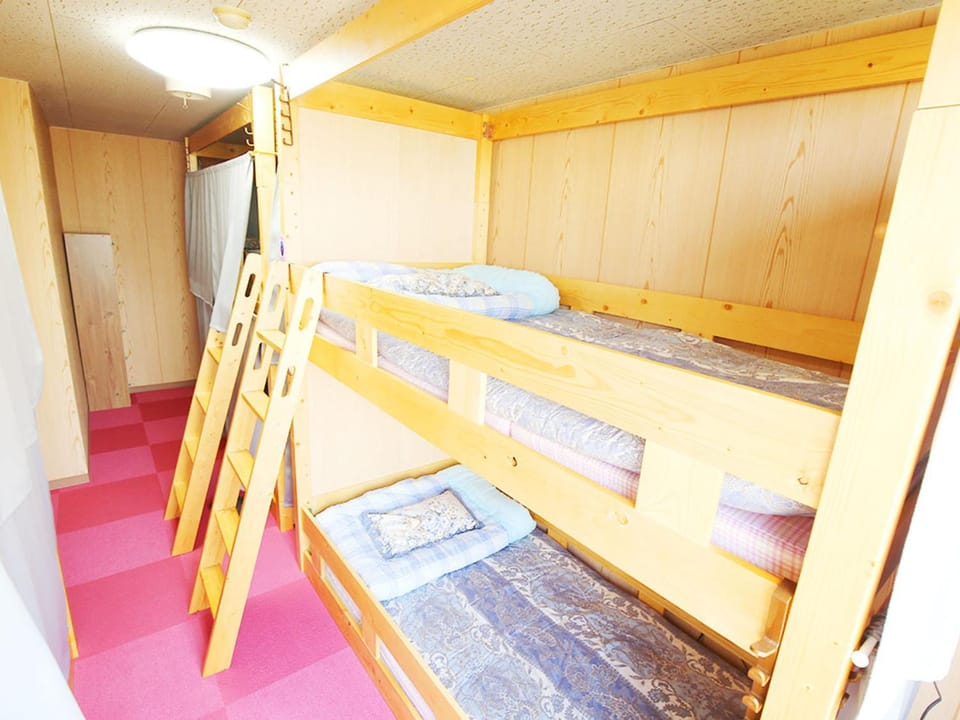 bunk bed