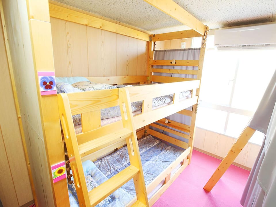 bunk bed