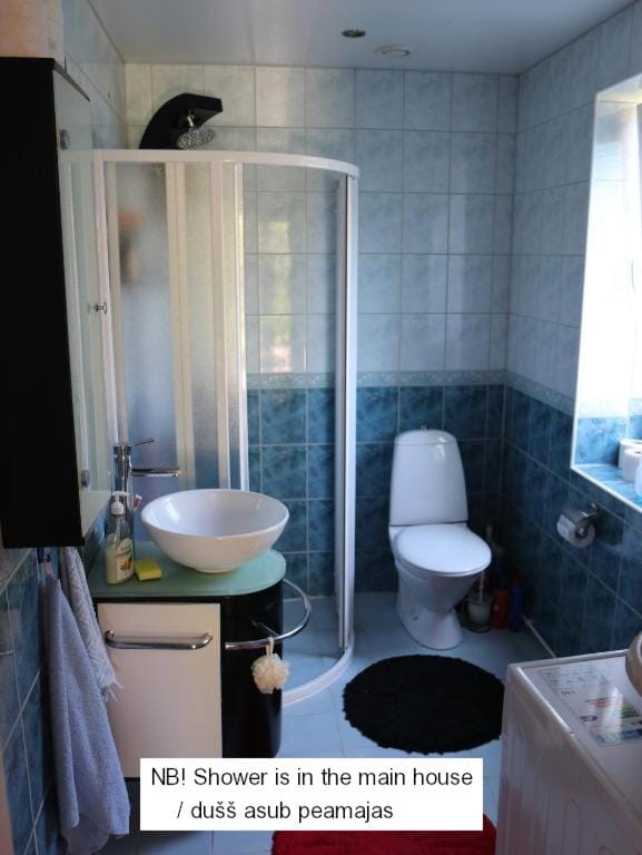Cozy Summer House with Free Parking near Town Center & Beach House in Estonia