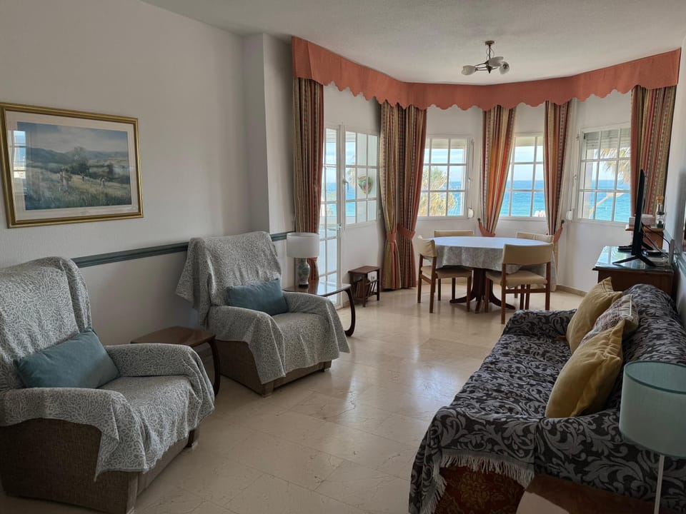 Living room, Dining area, Sea view, Sea view
