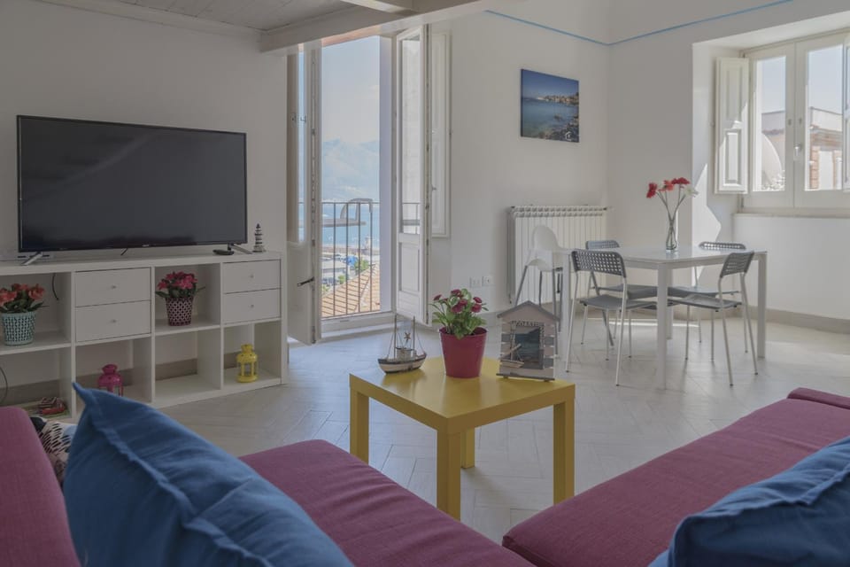 Balcony/Terrace, Balcony/Terrace, Living room