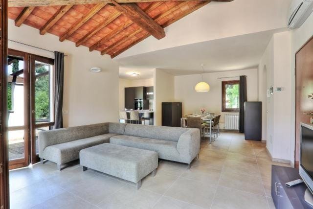 Property building, Living room