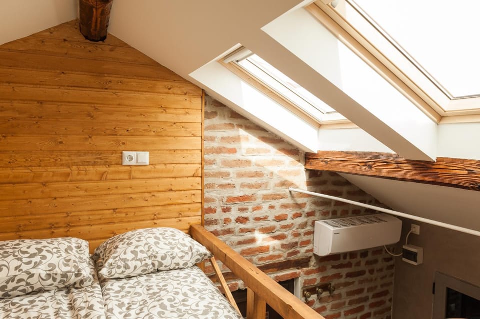 Bed, Photo of the whole room, Bedroom, bunk bed