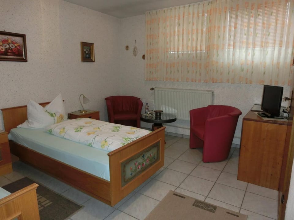 Pfaelzer Stuben Hotel in Landstuhl