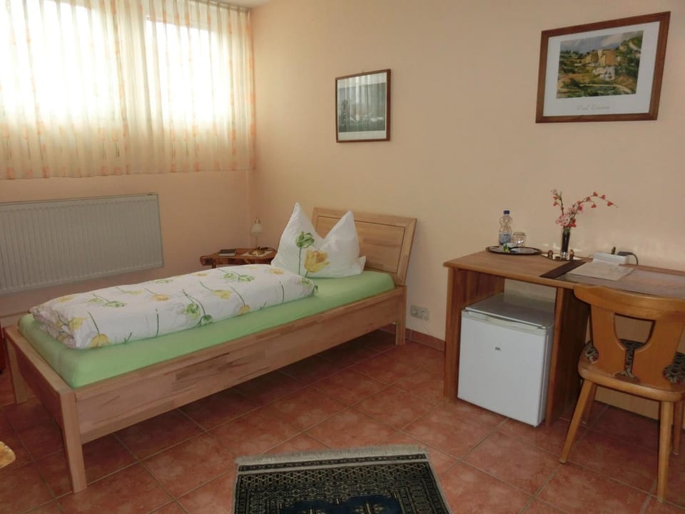 Pfaelzer Stuben Hotel in Landstuhl